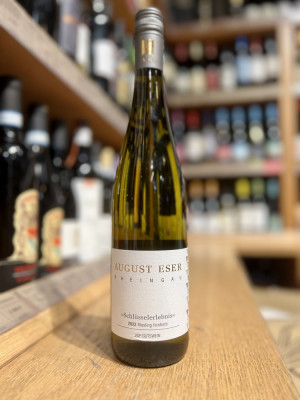 Вино белое полусухое "Аугуст Эсер Шлюсселэрлебнис Рислинг"
