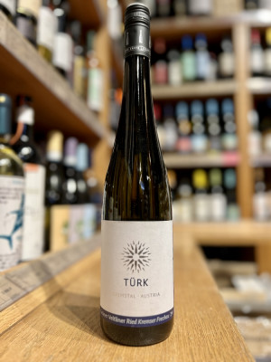 Вино сортовое выдержанное сухое белое «Грюнер Вельтлинер Кремсер Фрехау Резерве»