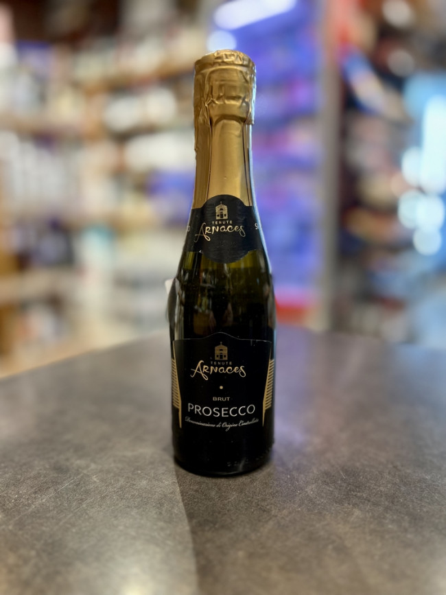 Тенуте Арначес Просекко ДОК Вино игристое брют белое Тенуте Арначес Просекко ДОК Вино игристое брют белое