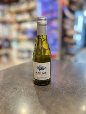 "НАУ МЭЙ СОВИНЬОН БЛАН" 187 мл. Вино сортовое сухое белое "НАУ МЭЙ СОВИНЬОН БЛАН" 187 мл. Вино сортовое сухое белое