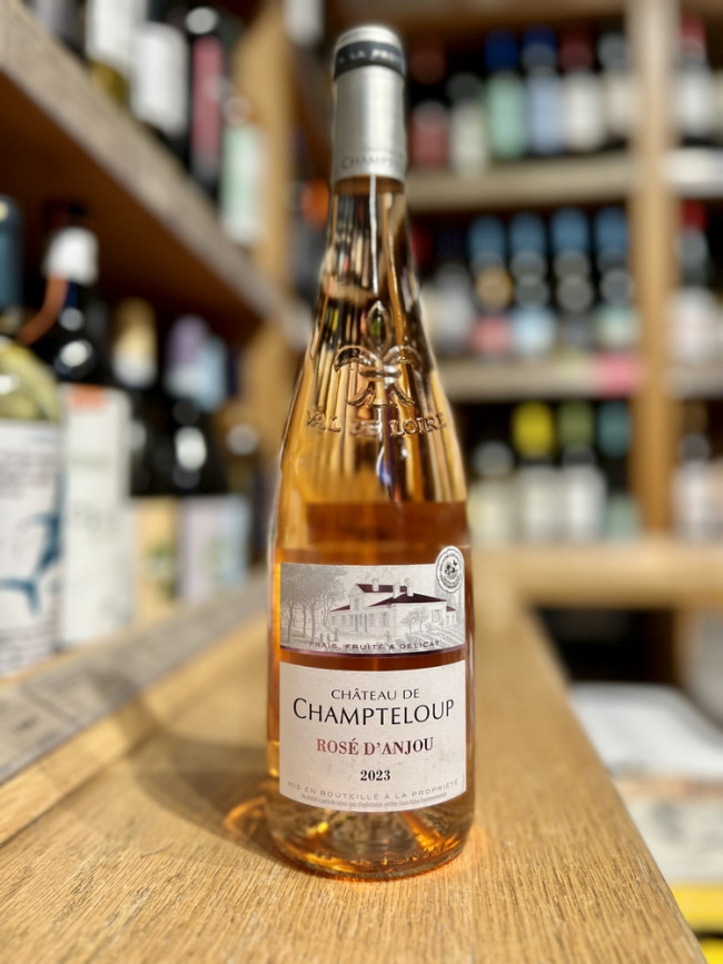 Роз Д'Анжу Шато де Шамтелу Вино ординарное полусухое розовое Роз Д'Анжу Шато де Шамтелу Вино ординарное полусухое розовое