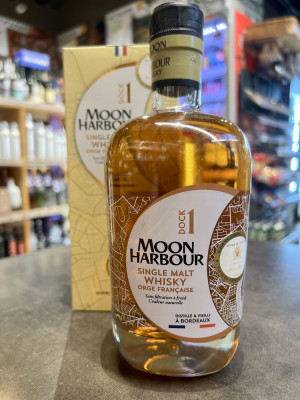 Виски французский односолодовый "Мун Харбор Док 1 Сингл Молт Шато О-Бержерон"