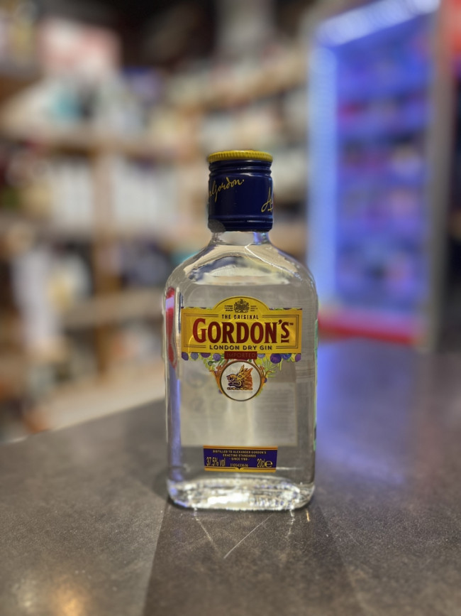 Джин ГОРДОНС ЛОНДОНСКИЙ СУХОЙ 200 мл Джин ГОРДОНС ЛОНДОНСКИЙ СУХОЙ 200 мл