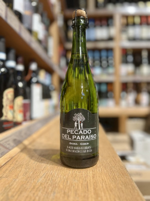 Сидр яблочный Пекадо дель Параисо игристый, фильтрованный, осветленный, полусладкий