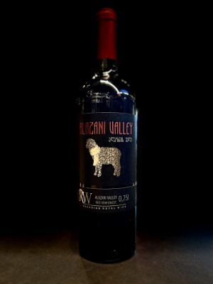 Вино ординарное сортовое красное полусладкое Региона Кахетия «АЛАЗАНСКАЯ ДОЛИНА»