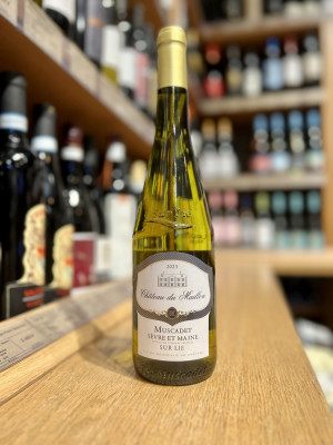 Вино "Шато дю Майон Мюскаде Севр э Мэн Сюр Ли" белое сухое