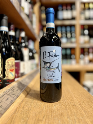 Вино сортовое ординарное региона Сицилия красное сухое Неро Д`Авола Иль Фаро