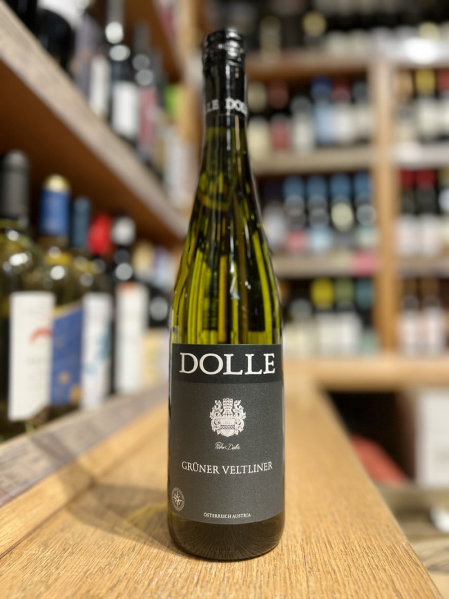 Вино "ДОЛЛЕ Грюнер Вельтлинер" белое сухое