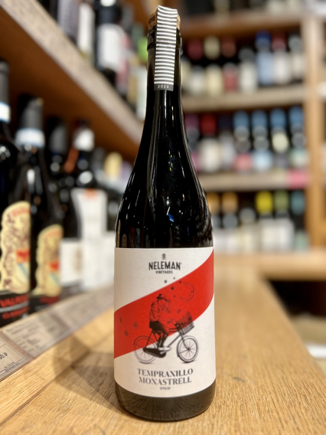 Темпранильо-Монастрель Нелеман Вино ординарное региона Валенсия красное сухое Темпранильо-Монастрель Нелеман Вино ординарное региона Валенсия красное сухое