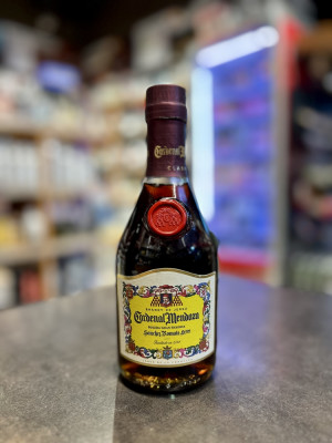 Бренди де Херес Солера Гран Резерва Кардинал Мендоза