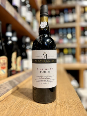 "МАЙНАРДС ФАЙН РУБИ ПОРТО" Крепленое вино марочное крепкое красное, регион Дору, категория ДО