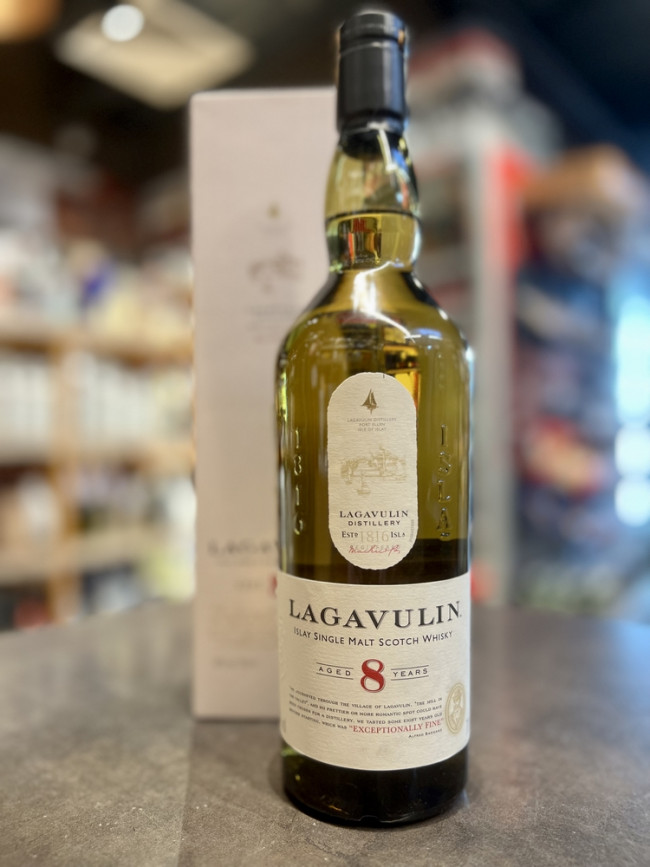 Виски шотландский односолодовый «Лагавулин 8 лет»