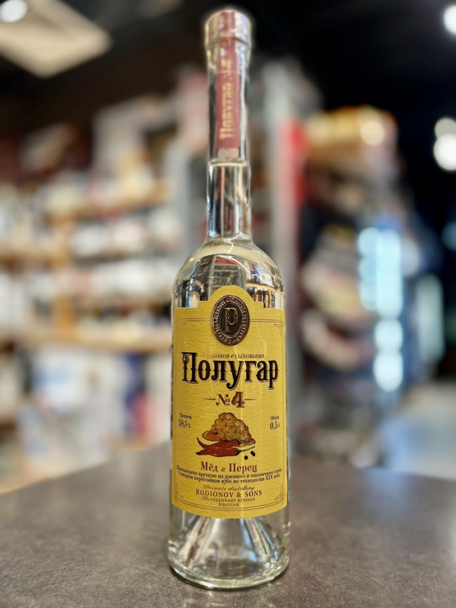 Напиток спиртной из зернового сырья - Спиртной зерновой дистиллированный напиток "ПОЛУГАР №4. Мёд и перец"