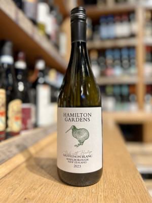 Вино сортовое ординарное белое сухое "Гамильтон Гарденс Совиньон Блан Мальборо"