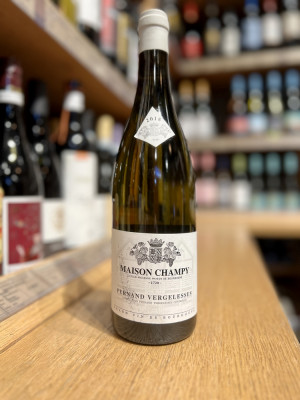 Вино защищённого наименования места происхождения категории АОС/АОР региона Бургундия белое сухое "Мезон Шампи Пернан Вержелесс"