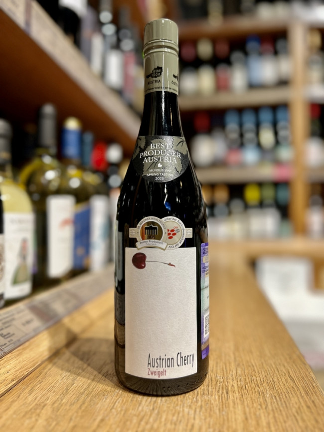 "Австрийская Вишня" Вино сортовое сухое красное, "Квалитетсвайн" регион Нижняя Австрия "Австрийская Вишня" Вино сортовое сухое красное, "Квалитетсвайн" регион Нижняя Австрия