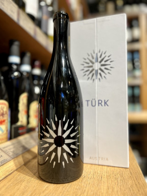 Вино сортовое марочное сухое белое «Вельтлинер 333»