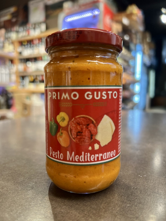 Соус песто средиземноморский Primo Gusto 190г Соус песто средиземноморский Primo Gusto 190г