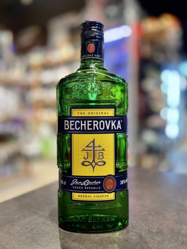 Ликер десертный «БЕХЕРОВКА»