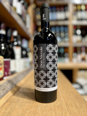 Вино "Дон Никколо Неро ди Троя Пулия" красное полусухое