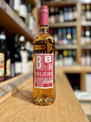 Вино ординарное полусухое розовое «Брэхэйро»