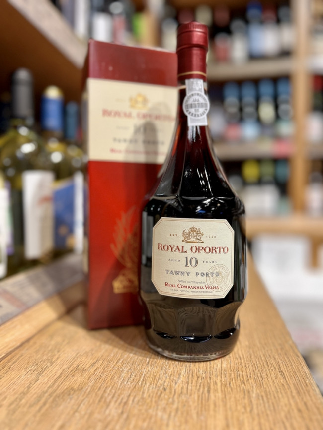 "Роял Опорту Тони 10 лет выдержки" Портвейн крепкий марочный, регион Дору "Роял Опорту Тони 10 лет выдержки" Портвейн крепкий марочный, регион Дору