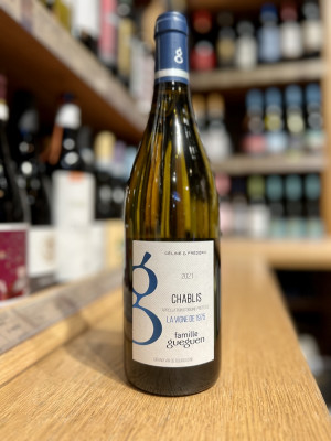 Вино "Шабли" белое сухое