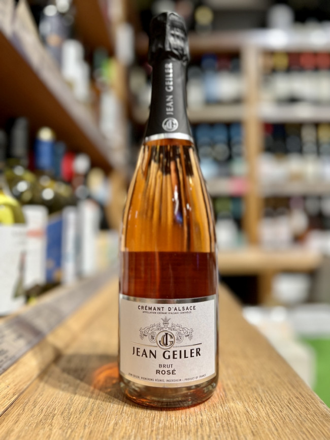 Вино игристое розовое брют «Жан Гейлер Креман Эльзас Брют Розе»