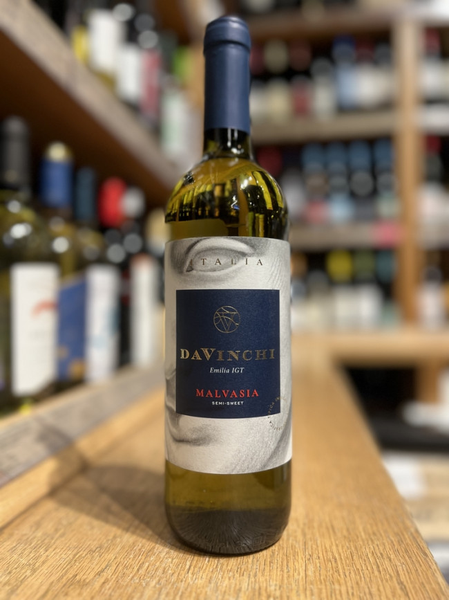 «Мальвазия» Вино сортовое ординарное полусладкое белое