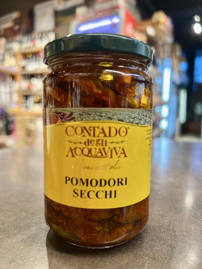 Вяленые итальянские томаты в масле "CONTADO degli ACQUAVIVA"