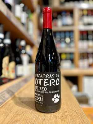 Вино сортовое ординарное сухое красное «Пизаррас Де Отеро Менсиа»