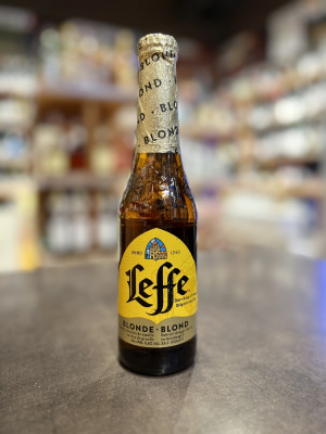 Пиво светлое пастеризованное фильтрованное Леффе Блонд