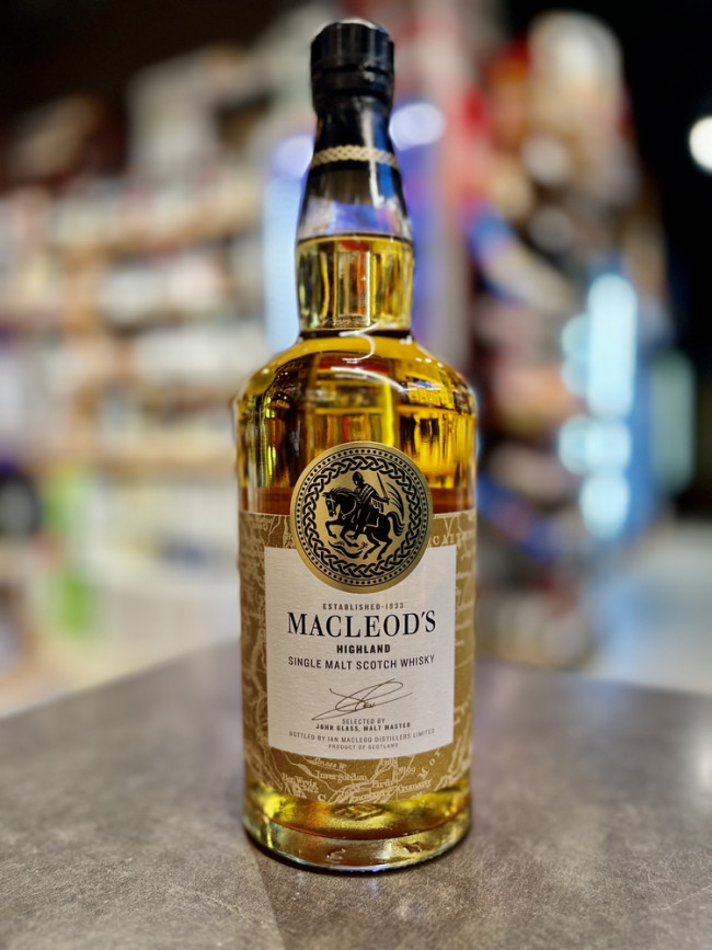 Виски шотландский солодовый "Маклеодс Хайланд Сингл Молт" Виски шотландский солодовый "Маклеодс Хайланд Сингл Молт"