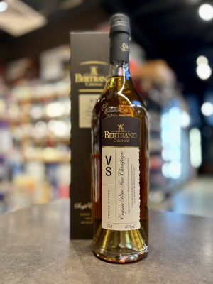 Коньяк "Бертран Птит Фин Шампань V.S" в п/у