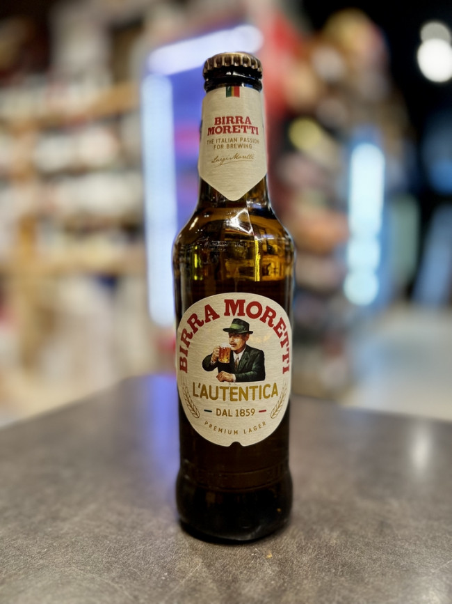 "Бирра Моретти" 0.33 Пиво светлое пастеризованное фильтрованное