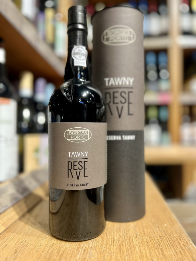 "Боржес Тауни Резерв"Портвейн крепленое (ликерное) вино "Боржес Тауни Резерв"Портвейн крепленое (ликерное) вино